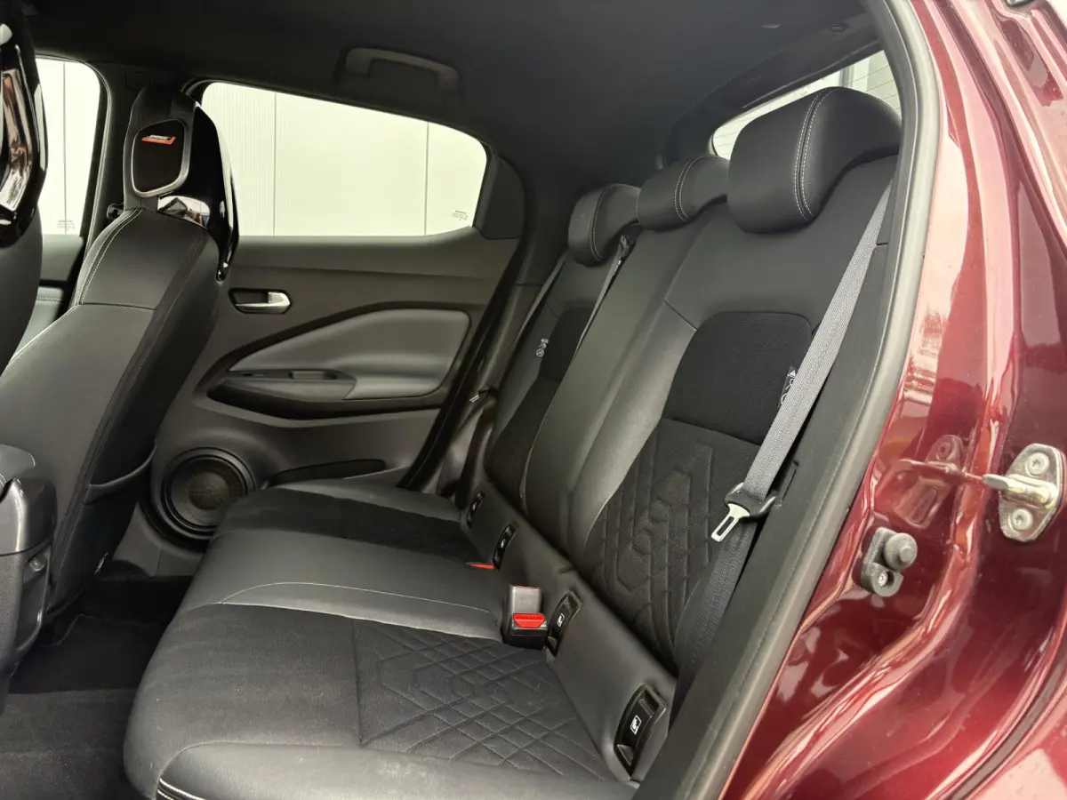 1.0 DIG-T N-Design / Leder-stof bekleding / Airco / Stoelverwarming / Cruise control / Apple Carplay/Android Auto / Navigatie /