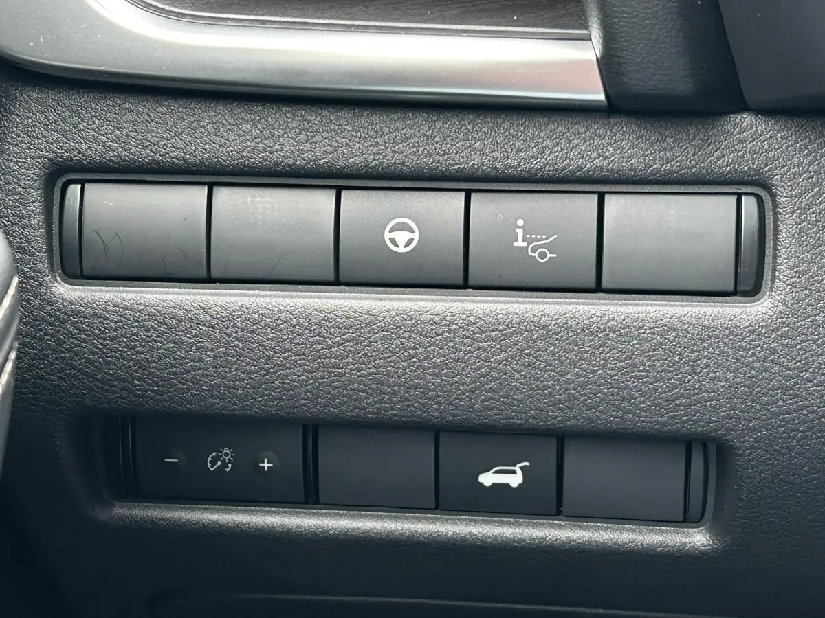 1.5 e-4orce Tekna 4WD 7p. / Trekhaak (1650KG Trekgewicht) / Lederen Bekleding / Cruise Control Adaptief / Elektrische Achterkep/ Airco /