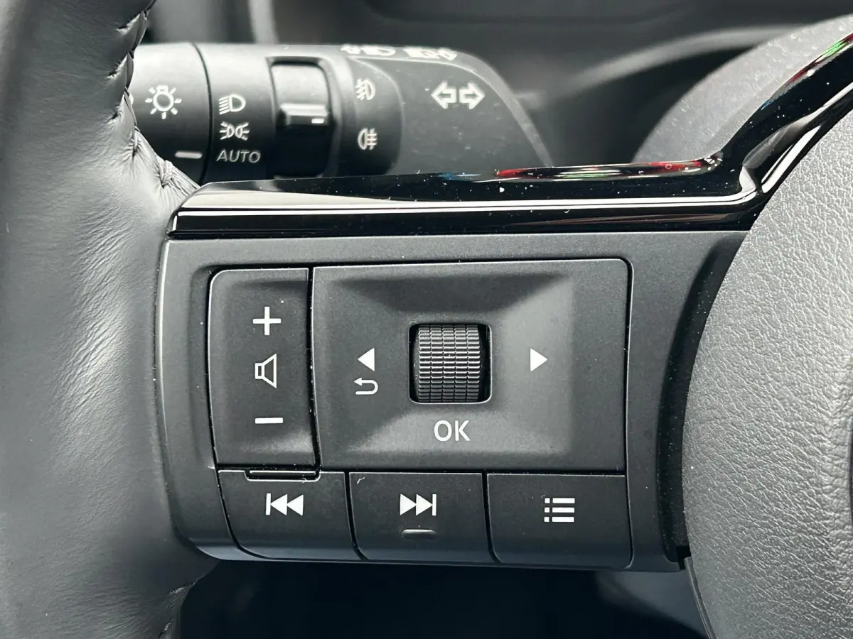 1.5 e-4orce Tekna 4WD 7p. / Trekhaak (1650KG Trekgewicht) / Lederen Bekleding / Cruise Control Adaptief / Elektrische Achterkep/ Airco /