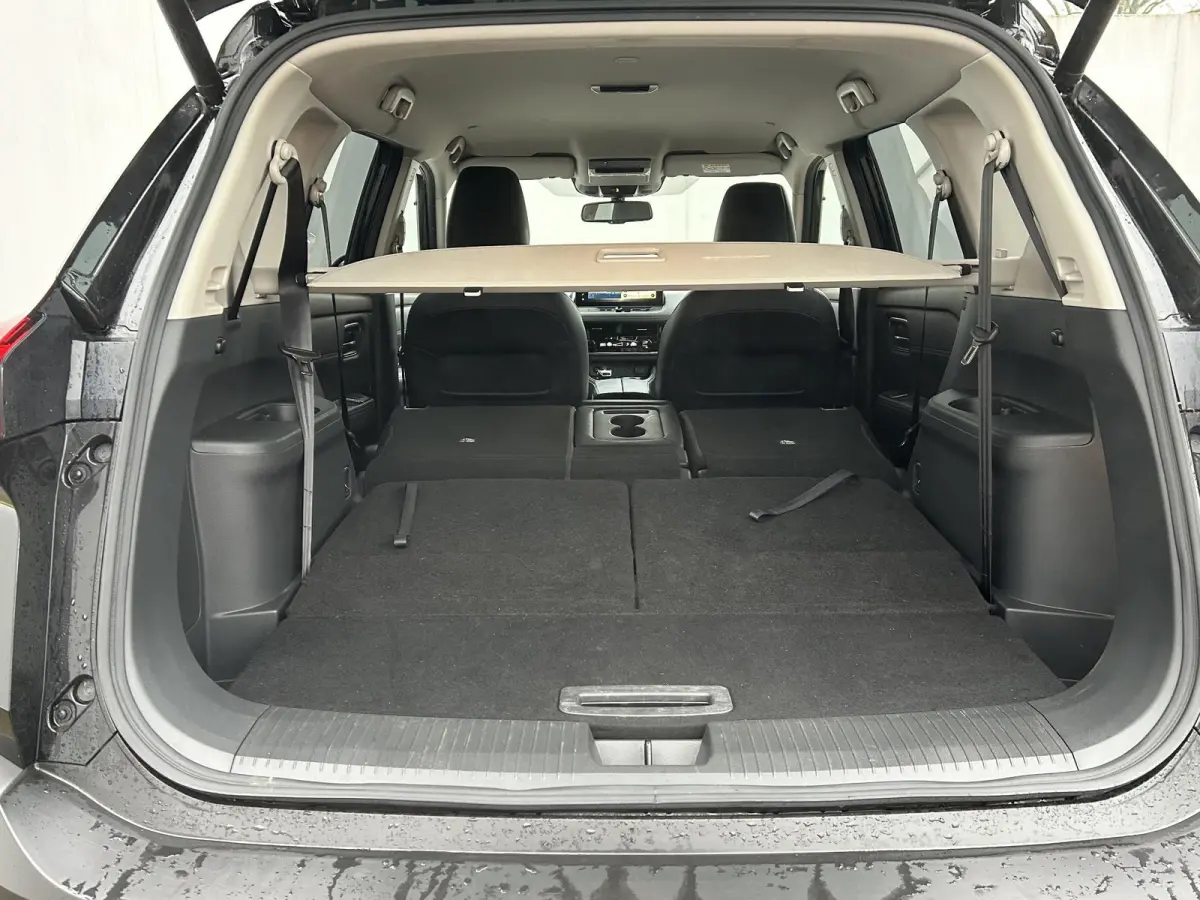 1.5 e-4orce Tekna 4WD 7p. / Trekhaak (1650KG Trekgewicht) / Lederen Bekleding / Cruise Control Adaptief / Elektrische Achterkep/ Airco /