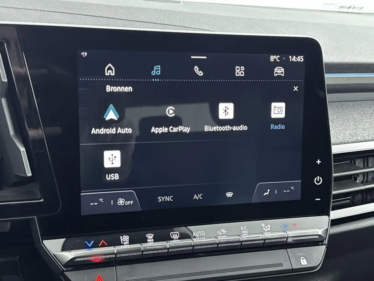 1.2 mild hybrid advanced 130Pk equilibre | Draadloze Carplay | Trekhaak Afneembaar | Parkeersensoren Voor & Achter | Achteruitrijcamera | Keyless Entry | Climate Control | Privacy Glass |