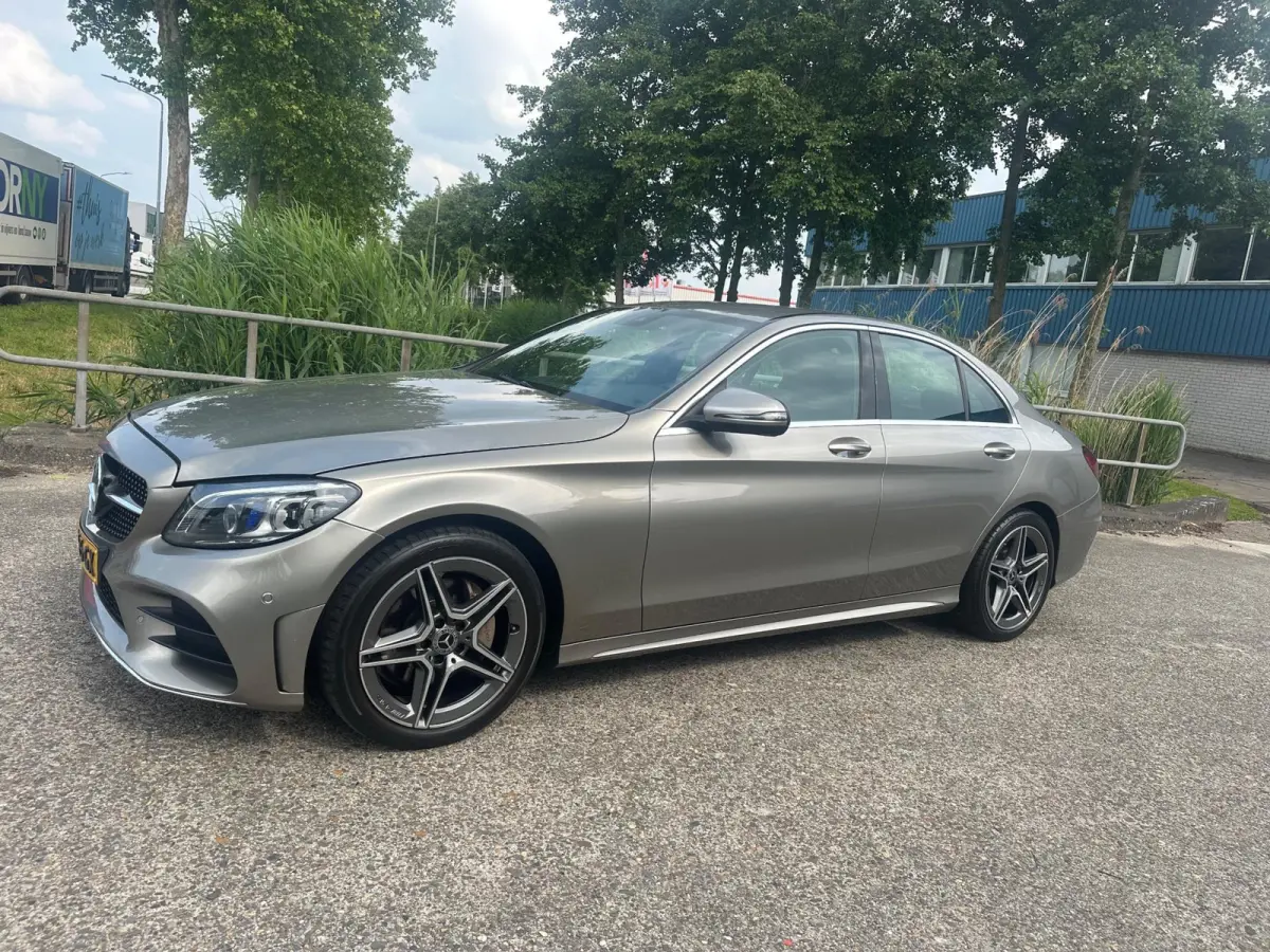180 Premium Plus Pack!2019!AMG-Line!Navi!Camera!PDC!Sfeer!