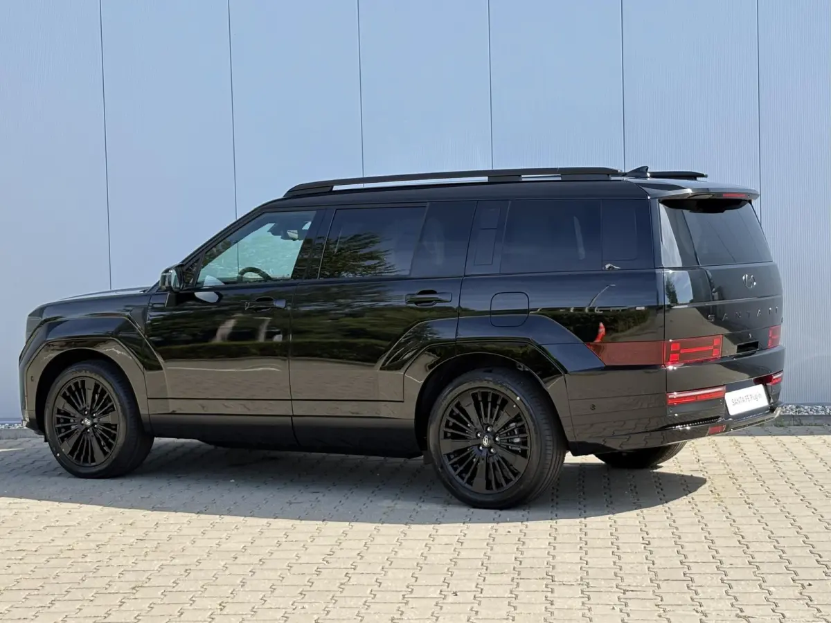 1.6 T-GDI PHEV Black Line 4WD 6p. / € 5000,- Voordeel / 6 Persoons / lichtmetalen velgen 5-spaaks 20" / Stoelverwarming voor/achter / Adaptieve Cruise Control / Dodehoek Camera / Navigatie
