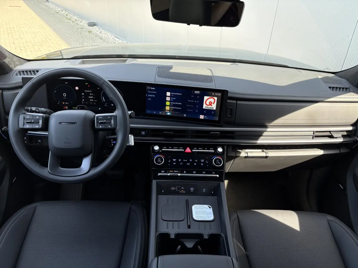 1.6 T-GDI PHEV Black Line 4WD 6p. / € 5000,- Voordeel / 6 Persoons / lichtmetalen velgen 5-spaaks 20" / Stoelverwarming voor/achter / Adaptieve Cruise Control / Dodehoek Camera / Navigatie