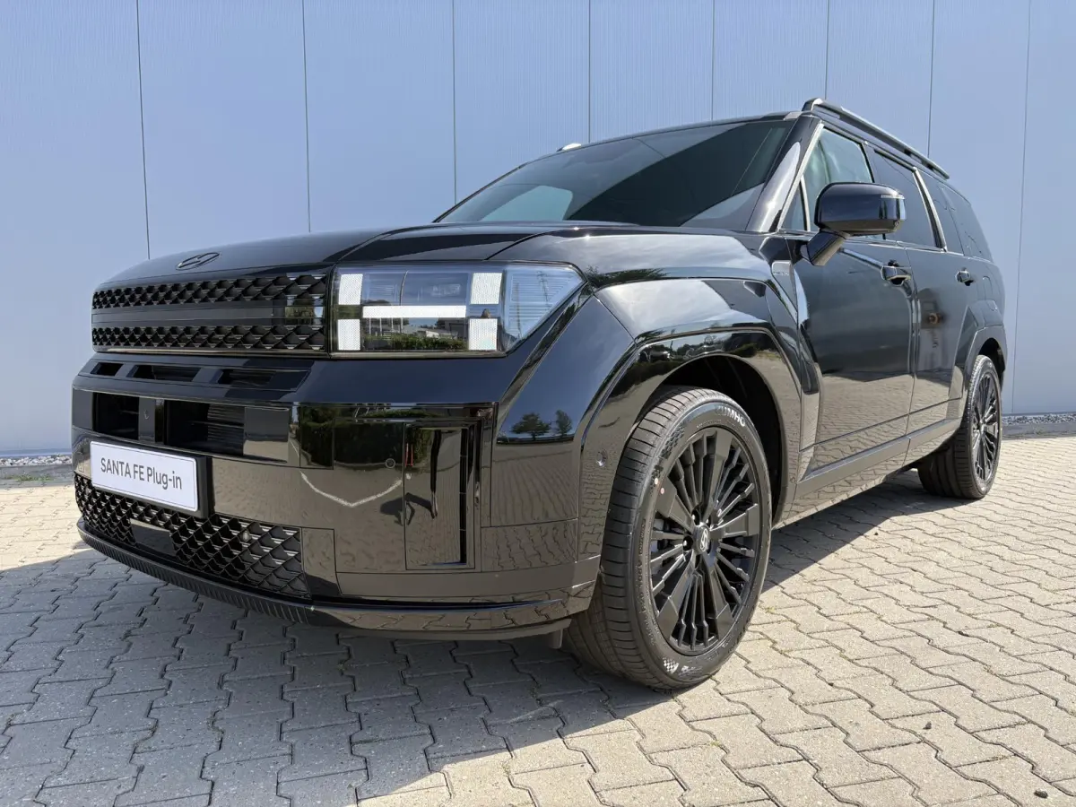 1.6 T-GDI PHEV Black Line 4WD 6p. / € 5000,- Voordeel / 6 Persoons / lichtmetalen velgen 5-spaaks 20" / Stoelverwarming voor/achter / Adaptieve Cruise Control / Dodehoek Camera / Navigatie