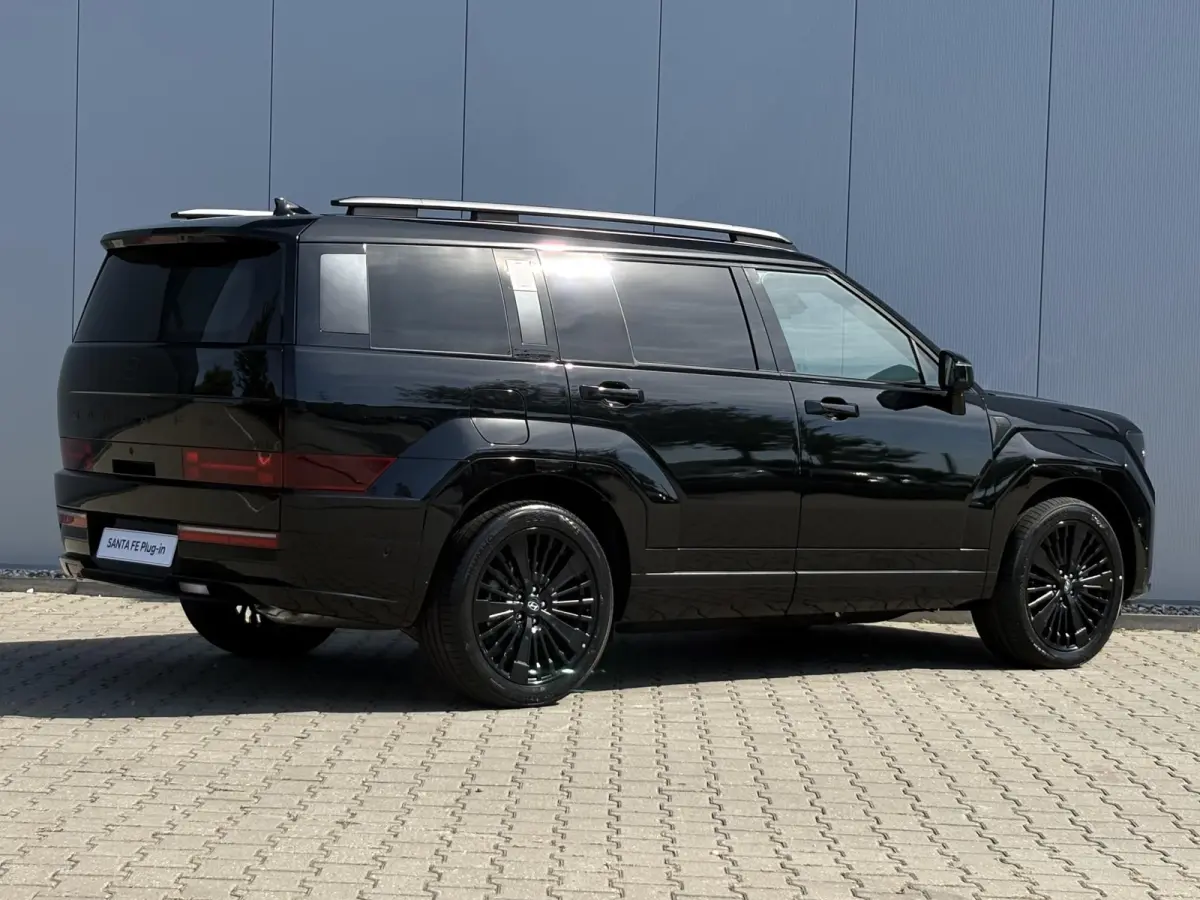 1.6 T-GDI PHEV Black Line 4WD 6p. / € 5000,- Voordeel / 6 Persoons / lichtmetalen velgen 5-spaaks 20" / Stoelverwarming voor/achter / Adaptieve Cruise Control / Dodehoek Camera / Navigatie