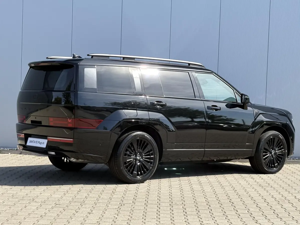 1.6 T-GDI PHEV Black Line 4WD 6p. / € 5000,- Voordeel / 6 Persoons / lichtmetalen velgen 5-spaaks 20" / Stoelverwarming voor/achter / Adaptieve Cruise Control / Dodehoek Camera / Navigatie