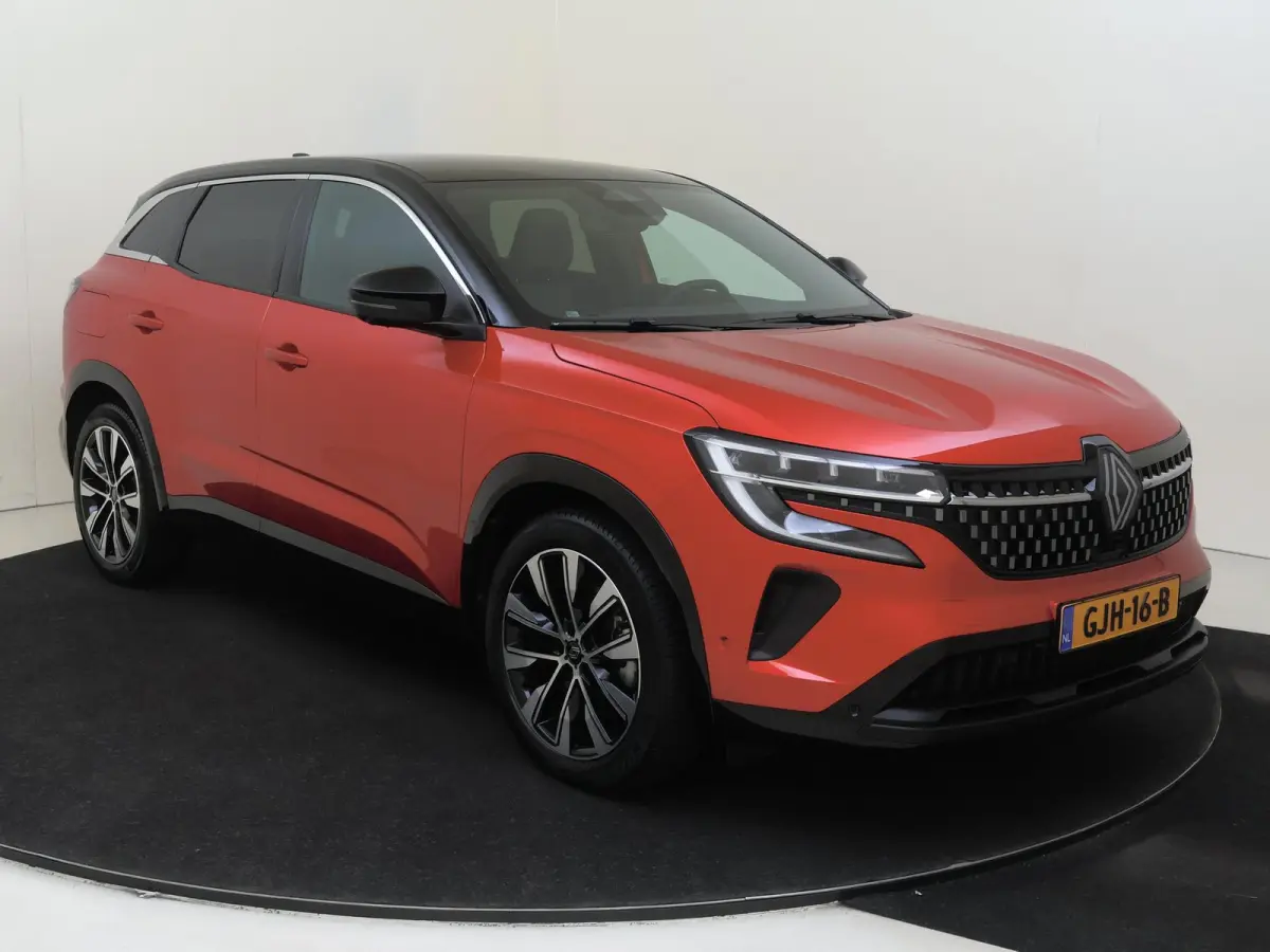 1.2 E-Tech full hybrid 200 techno | Pack around view camera | Pack Safety | Apple Carplay/Android  | cruise control adaptief | electronic climate control | lederen/stof bekleding | LED kopla