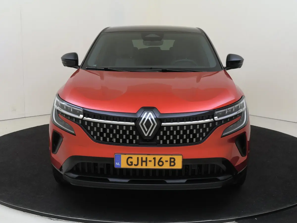 1.2 E-Tech full hybrid 200 techno | Pack around view camera | Pack Safety | Apple Carplay/Android  | cruise control adaptief | electronic climate control | lederen/stof bekleding | LED kopla