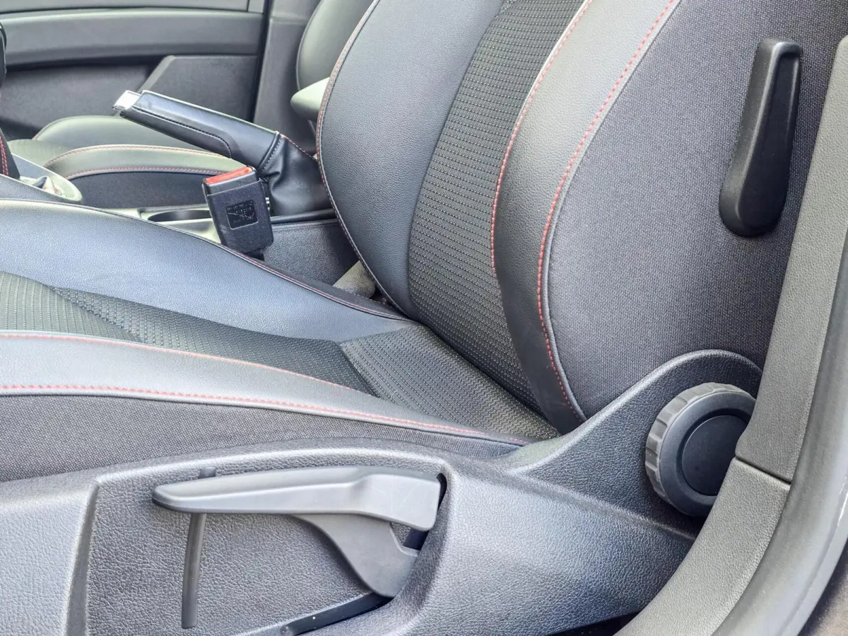 1.4 FR|CARPLAY|CRUISE|SEAT SOUND|STOELVERWARMING