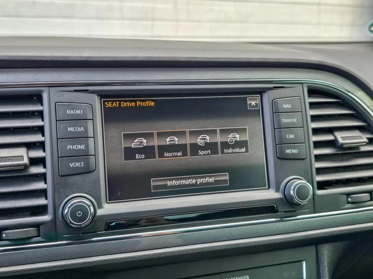 1.4 FR|CARPLAY|CRUISE|SEAT SOUND|STOELVERWARMING