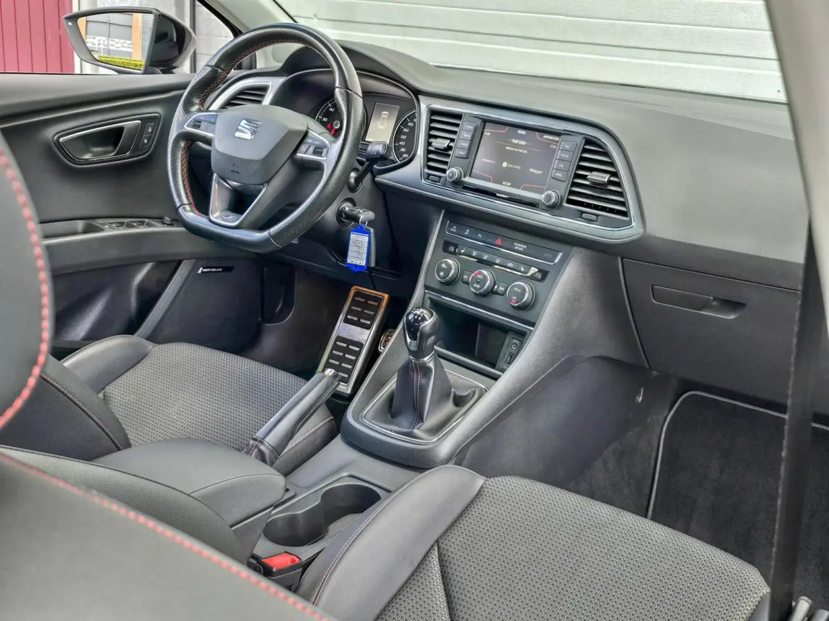 1.4 FR|CARPLAY|CRUISE|SEAT SOUND|STOELVERWARMING