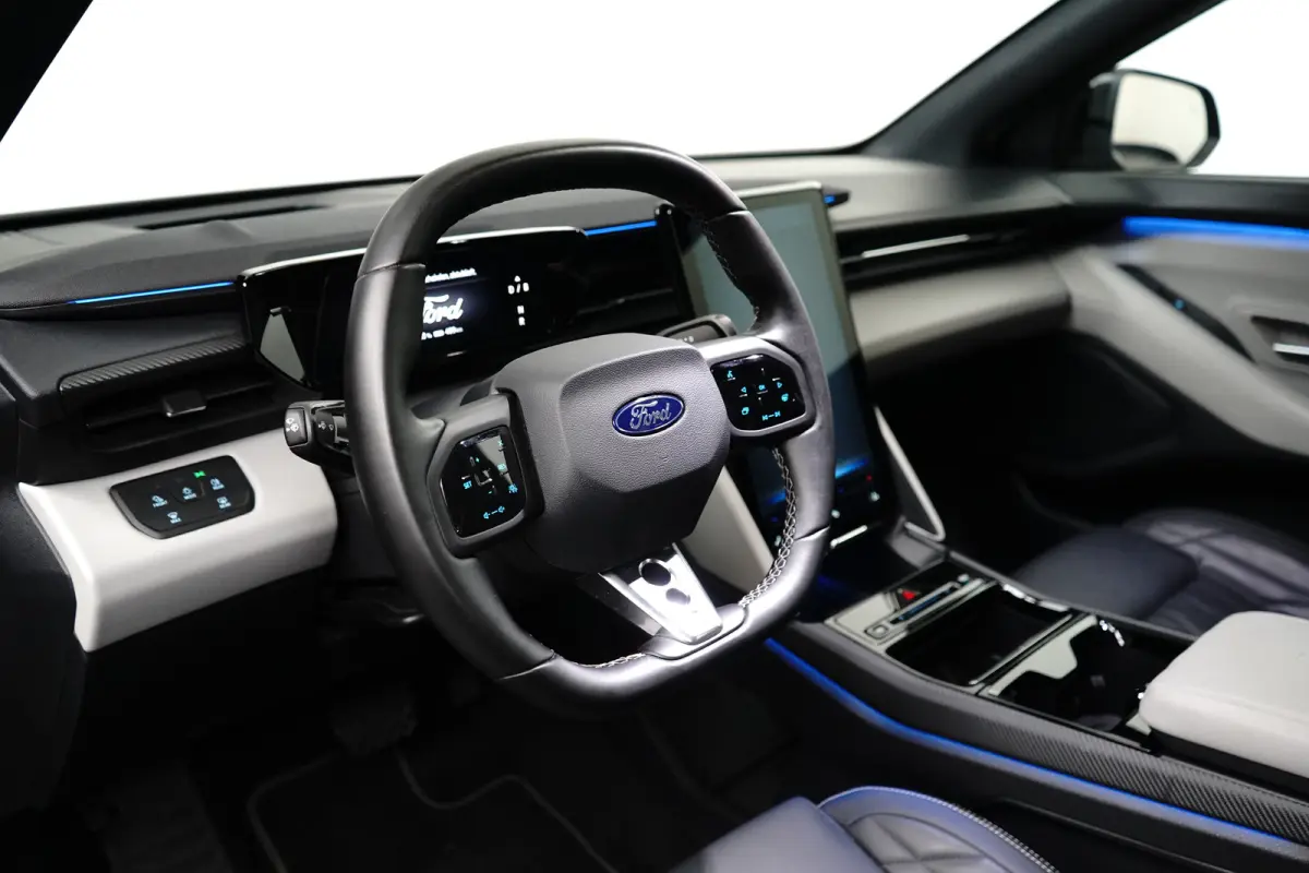 Premium Extended Range 340pk AWD 79KWh | AGR-Stoelen | Head-Up | Warmtepomp | Matrix-Led | 4 Jaar Ford protect