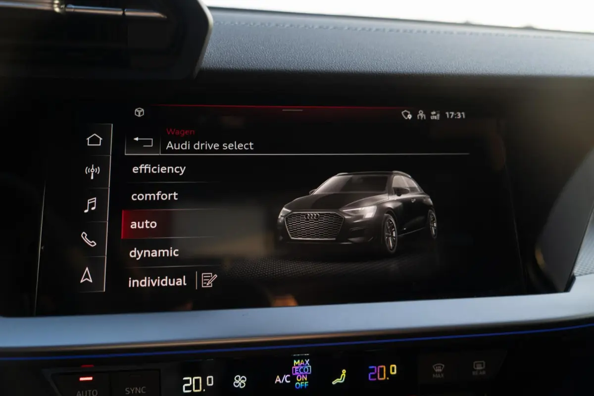 40 TFSI e S-line | Pano | B&O | Ambient+ | HD Matrix