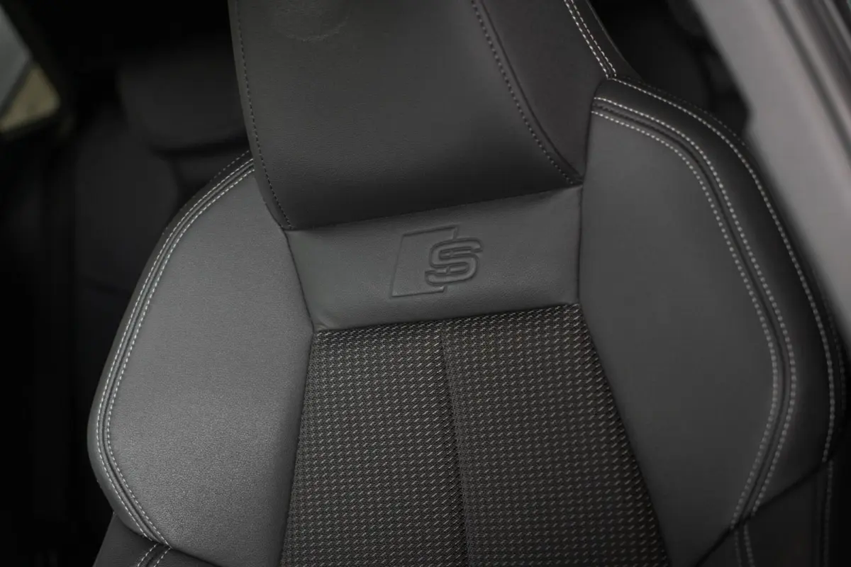 40 TFSI e S-line | Pano | B&O | Ambient+ | HD Matrix