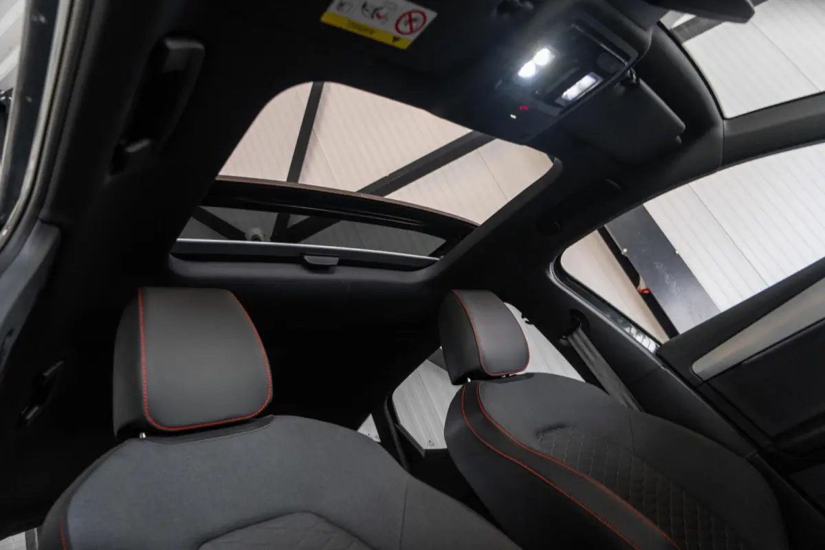 1.5 TSI FR | Pano | Cam | Sfeer | Stoelverwarming