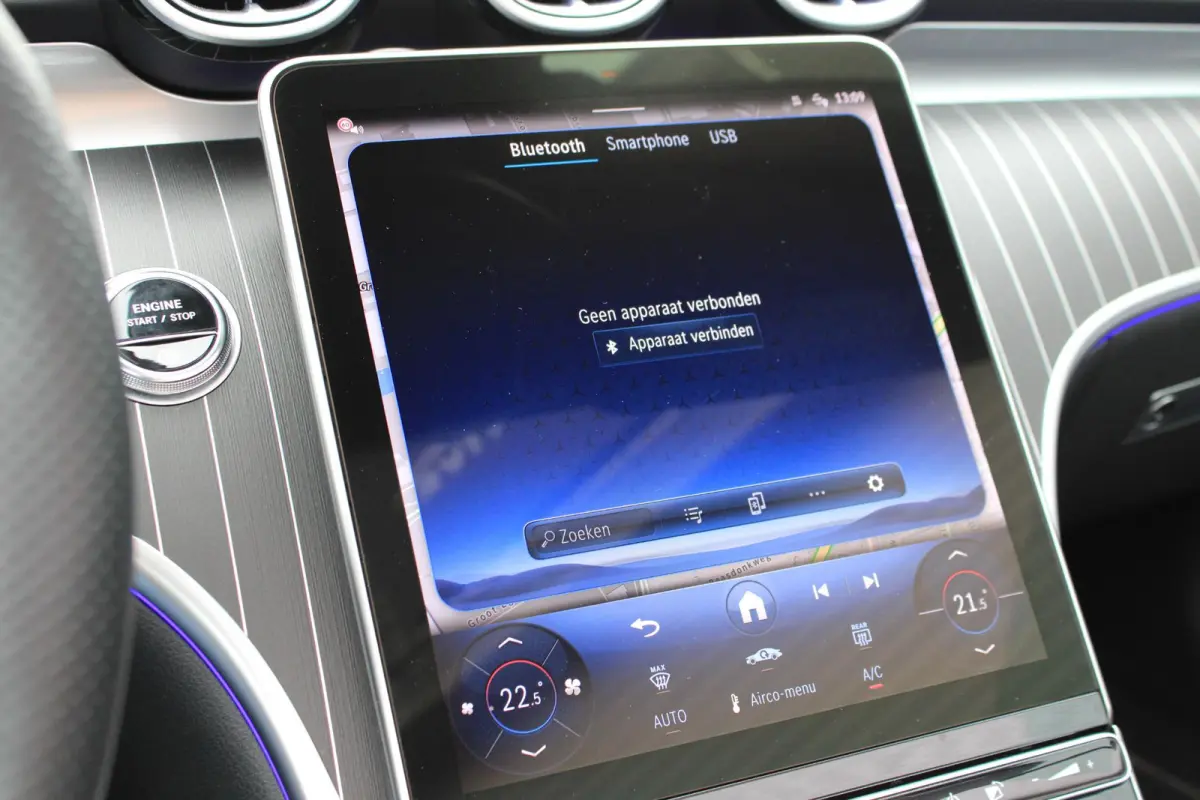 200 AMG Cabrio Burmester | Distronic | Memory | Airscarf | Carplay | Camera | Keyless | Opalietwit Metallic | Dealer Onderhouden