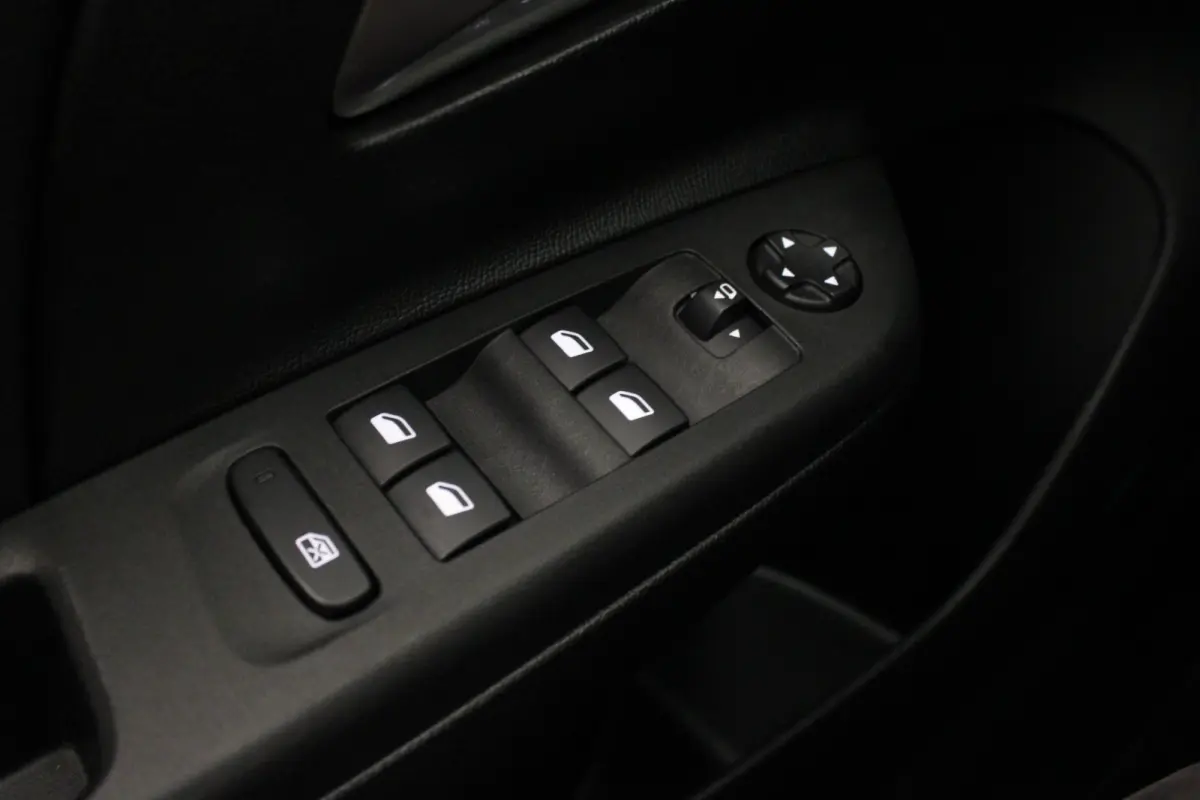 1.2 GS |Camera|Carplay|
