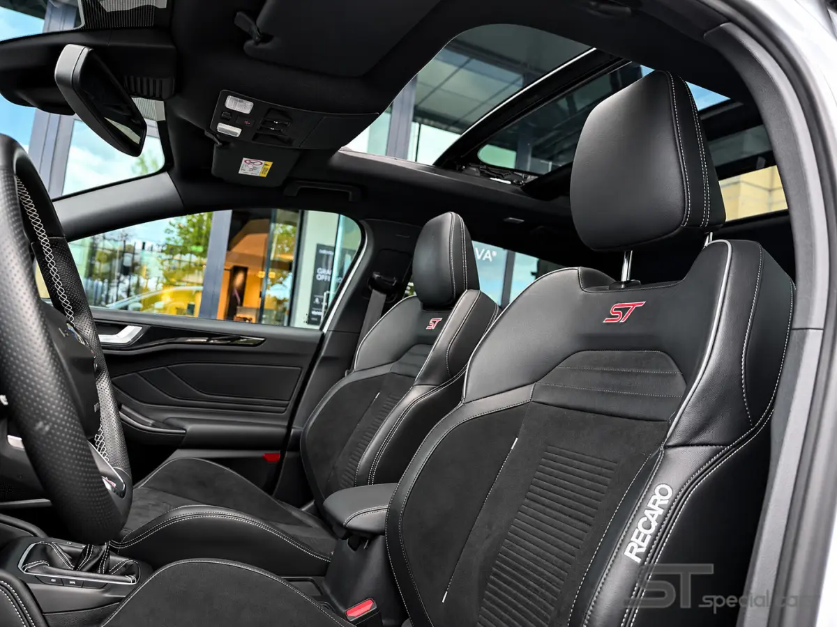 2.3 EcoBoost ST-X|Pano|HUP|Performance Pack