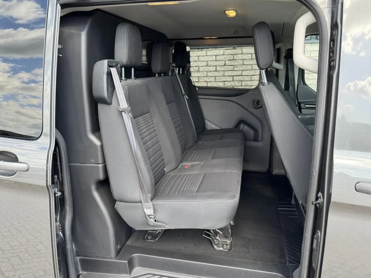 320 2.0 170pk Limited Dubbele Cabine Trekhaak/Camera/Carplay/Stoelverwarming/17"