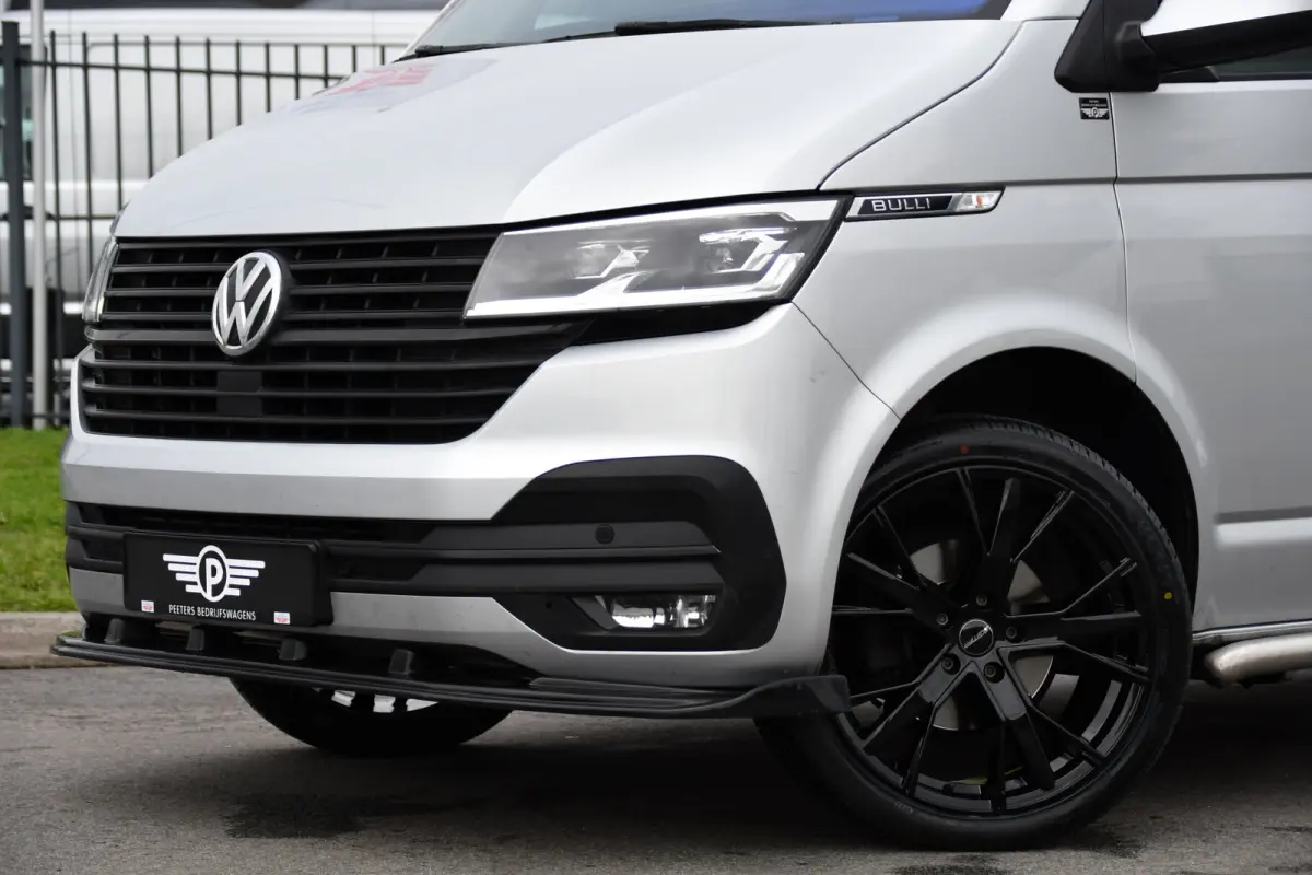 2.0 TDI L2H1 28 Bulli Virtual, Camera, Carplay, Adaptieve Cruise, Automaat, 150pk, Sensoren, Leder, Multimedia, Trekhaak, Uniek!
