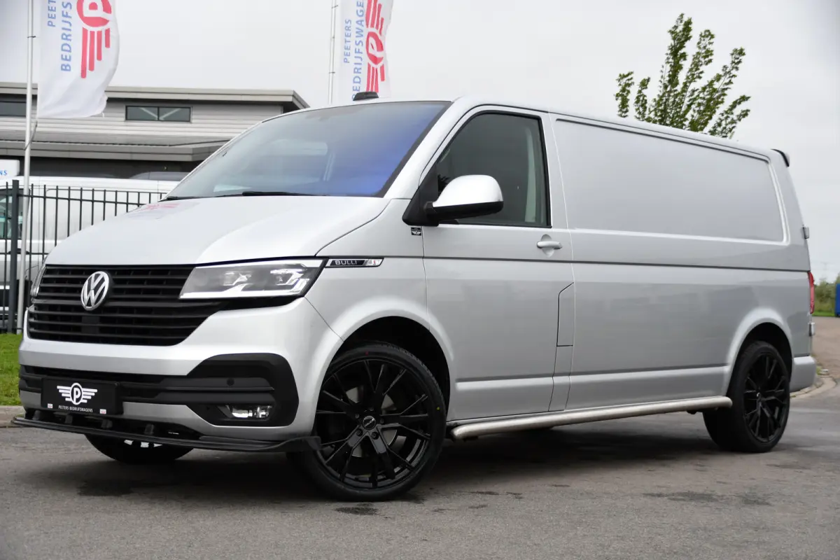 2.0 TDI L2H1 28 Bulli Virtual, Camera, Carplay, Adaptieve Cruise, Automaat, 150pk, Sensoren, Leder, Multimedia, Trekhaak, Uniek!