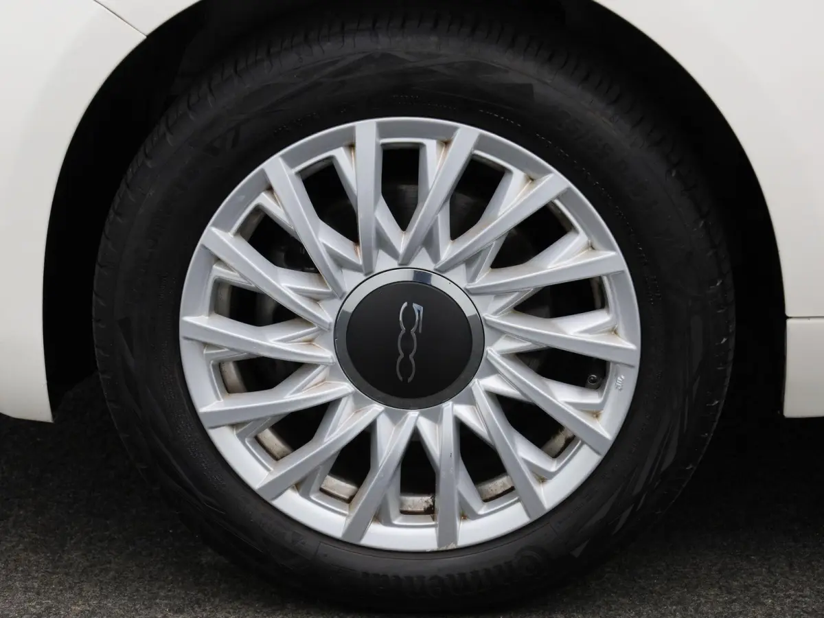 1.0 Hybrid Dolcevita | Cabrio | Parkeer sensoren | LMV | DAB | Bluetooth | Airco | Cruise control