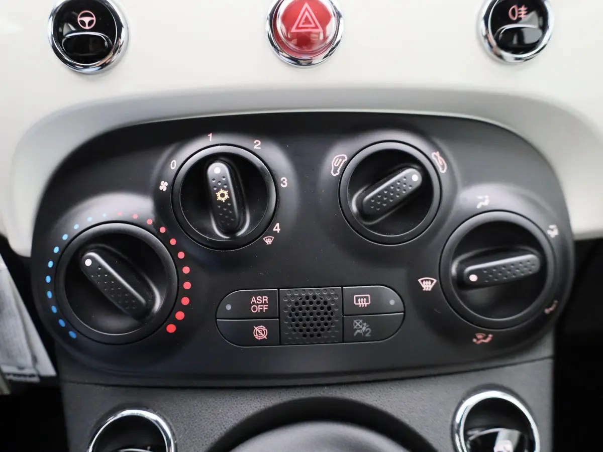 1.0 Hybrid Dolcevita | Cabrio | Parkeer sensoren | LMV | DAB | Bluetooth | Airco | Cruise control
