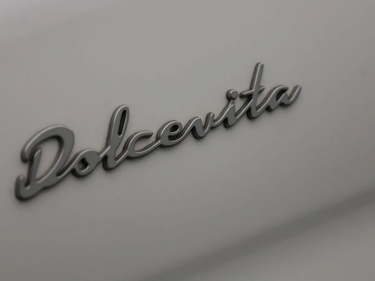 1.0 Hybrid Dolcevita | Cabrio | Parkeer sensoren | LMV | DAB | Bluetooth | Airco | Cruise control
