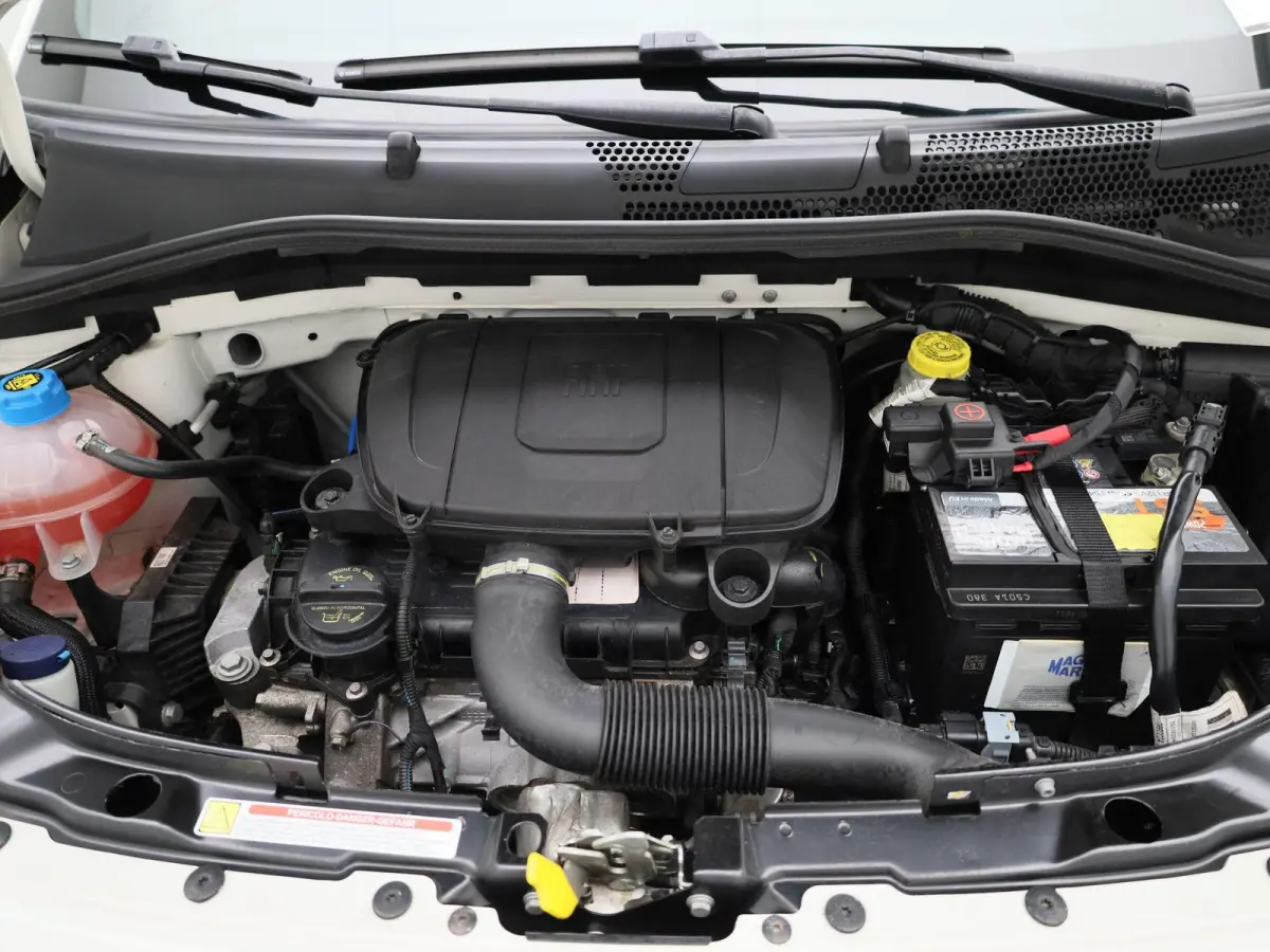 1.0 Hybrid Dolcevita | Cabrio | Parkeer sensoren | LMV | DAB | Bluetooth | Airco | Cruise control