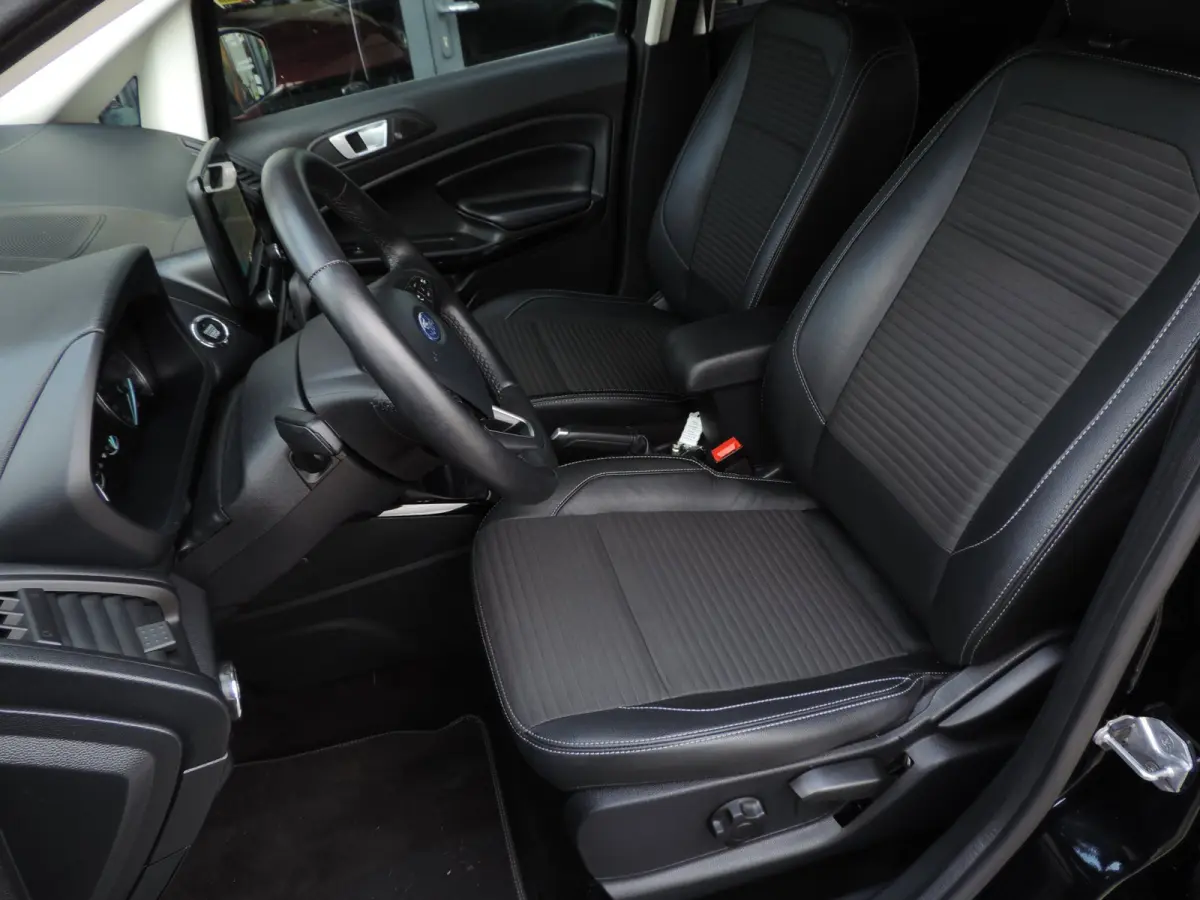 1.0-T 125PK Titanium 66.000km | Afn.th | Winterpack | Cruise | B&O | Dodehoek | CarPlay | Priv.glas | ECC | Halfleer