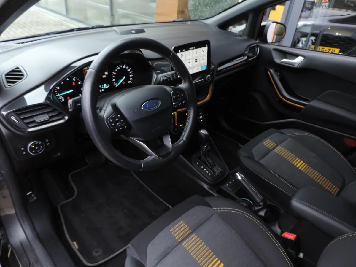 1.0-T Active | ECC | Winterpack | PDC | CarPlay | B&O | 17” Allseason | Priv.glas | Adapt.cruise | Navi | Bluetooth
