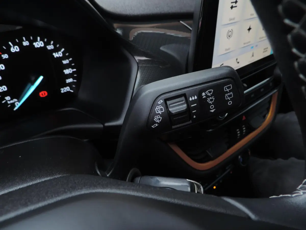 1.0-T Active | ECC | Winterpack | PDC | CarPlay | B&O | 17” Allseason | Priv.glas | Adapt.cruise | Navi | Bluetooth