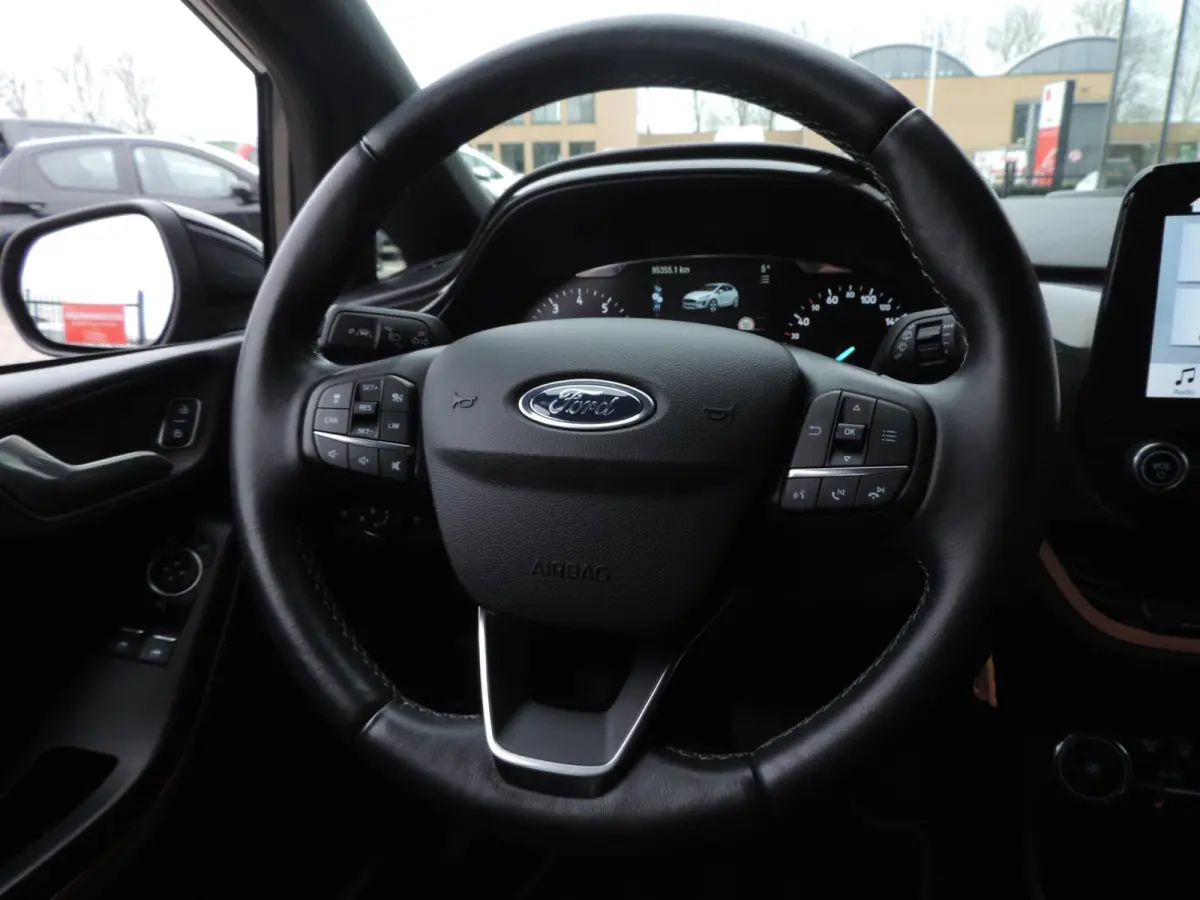 1.0-T Active | ECC | Winterpack | PDC | CarPlay | B&O | 17” Allseason | Priv.glas | Adapt.cruise | Navi | Bluetooth