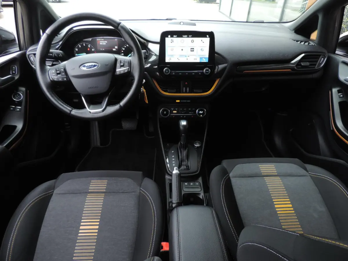 1.0-T Active | ECC | Winterpack | PDC | CarPlay | B&O | 17” Allseason | Priv.glas | Adapt.cruise | Navi | Bluetooth