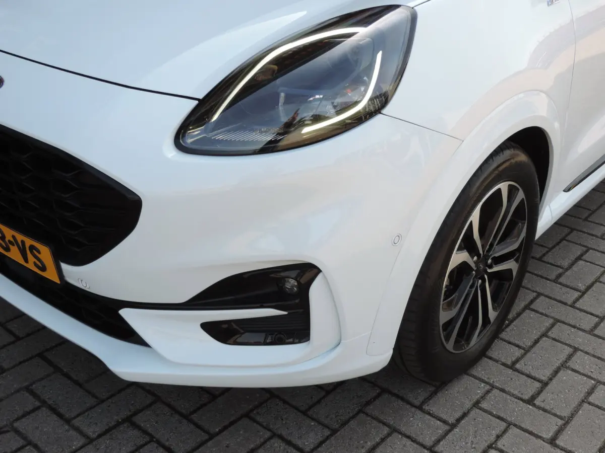 1.0-T 125PK ST-Line AUTOMAAT 31.000km | 1e Eig | Winterpack | Priv.gas | 17” | CarPlay | ECC | Camera | Bluetooth