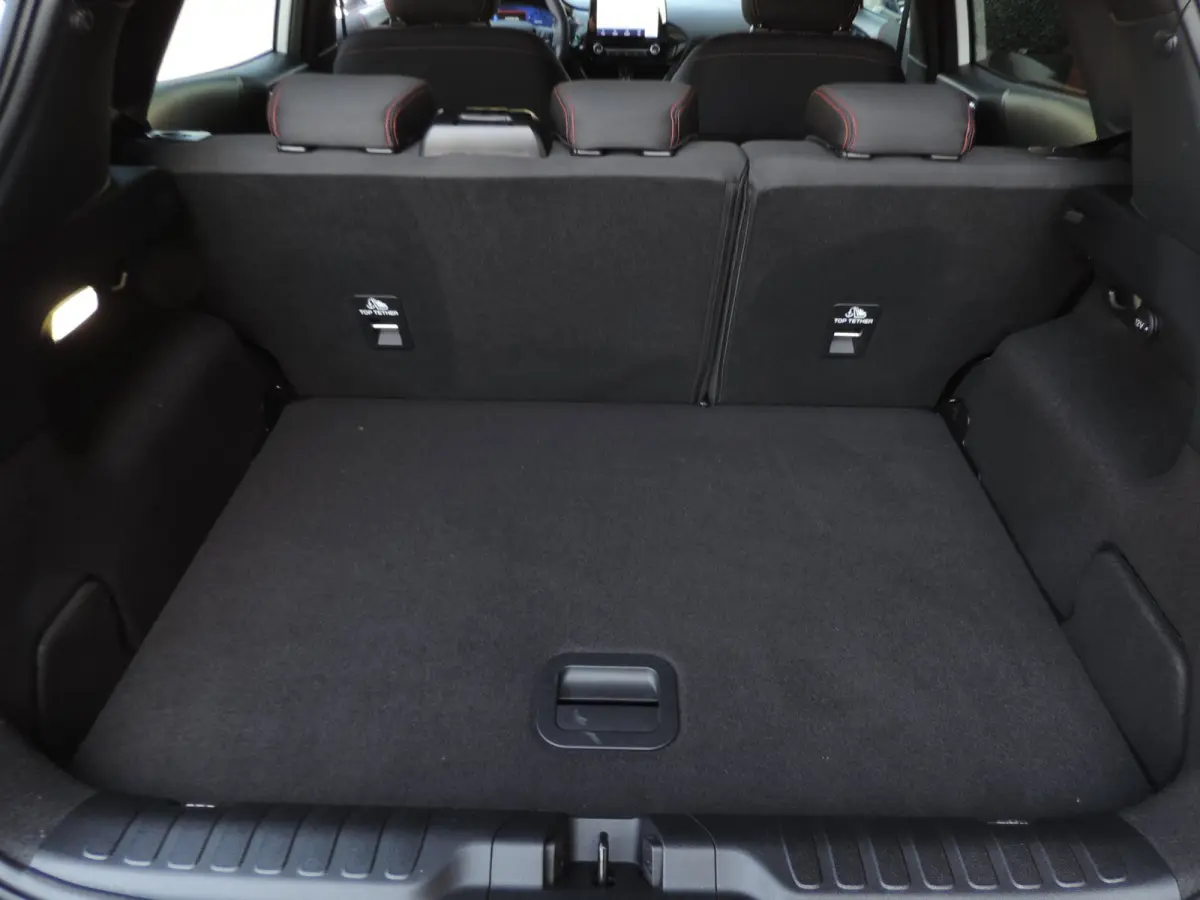 1.0-T 125PK ST-Line AUTOMAAT 31.000km | 1e Eig | Winterpack | Priv.gas | 17” | CarPlay | ECC | Camera | Bluetooth