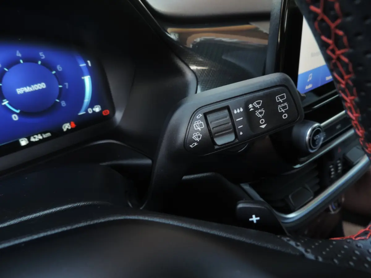 1.0-T 125PK ST-Line AUTOMAAT 31.000km | 1e Eig | Winterpack | Priv.gas | 17” | CarPlay | ECC | Camera | Bluetooth
