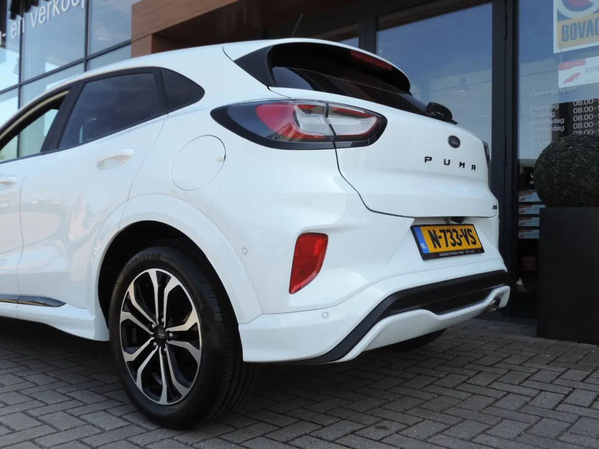 1.0-T 125PK ST-Line AUTOMAAT 31.000km | 1e Eig | Winterpack | Priv.gas | 17” | CarPlay | ECC | Camera | Bluetooth