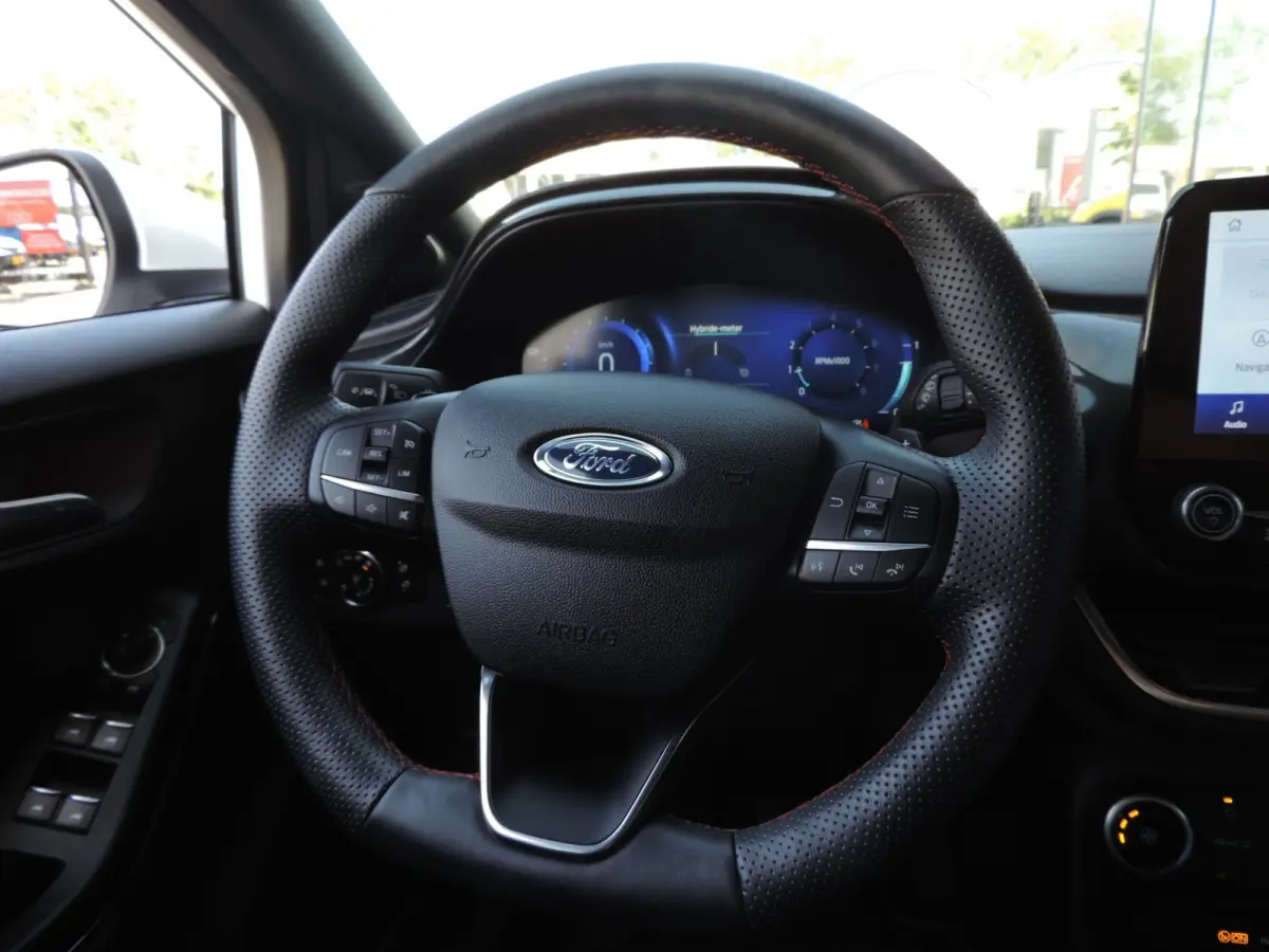 1.0-T 125PK ST-Line AUTOMAAT 31.000km | 1e Eig | Winterpack | Priv.gas | 17” | CarPlay | ECC | Camera | Bluetooth