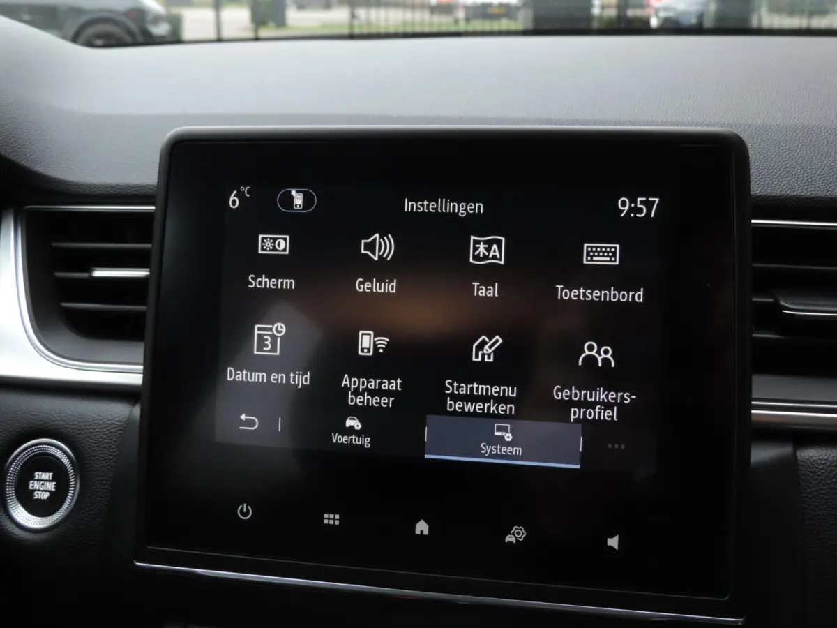 1.0 TCe 90 Intens 66.000km | LED kopl | PDC | Halfleer | Navi | CarPlay | ECC | 17” | Keyless | Priv.glas | DAB