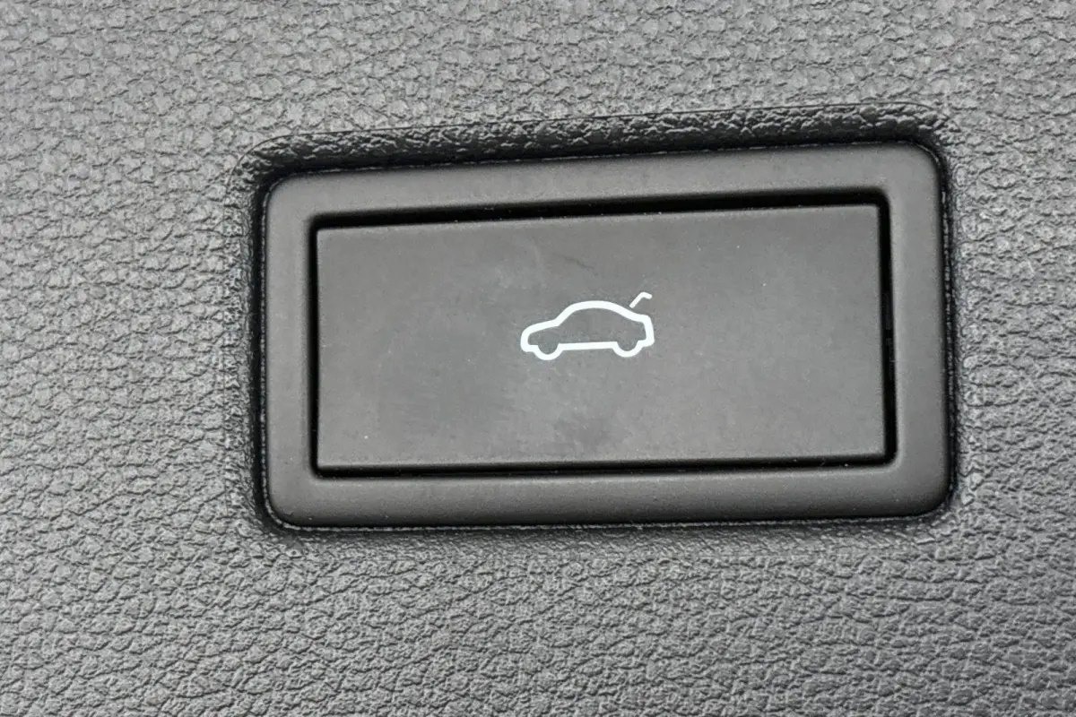 1.4 TSI eHybrid R-Line Business+ Panoramadak Trekhaak IQ-Light Keyless