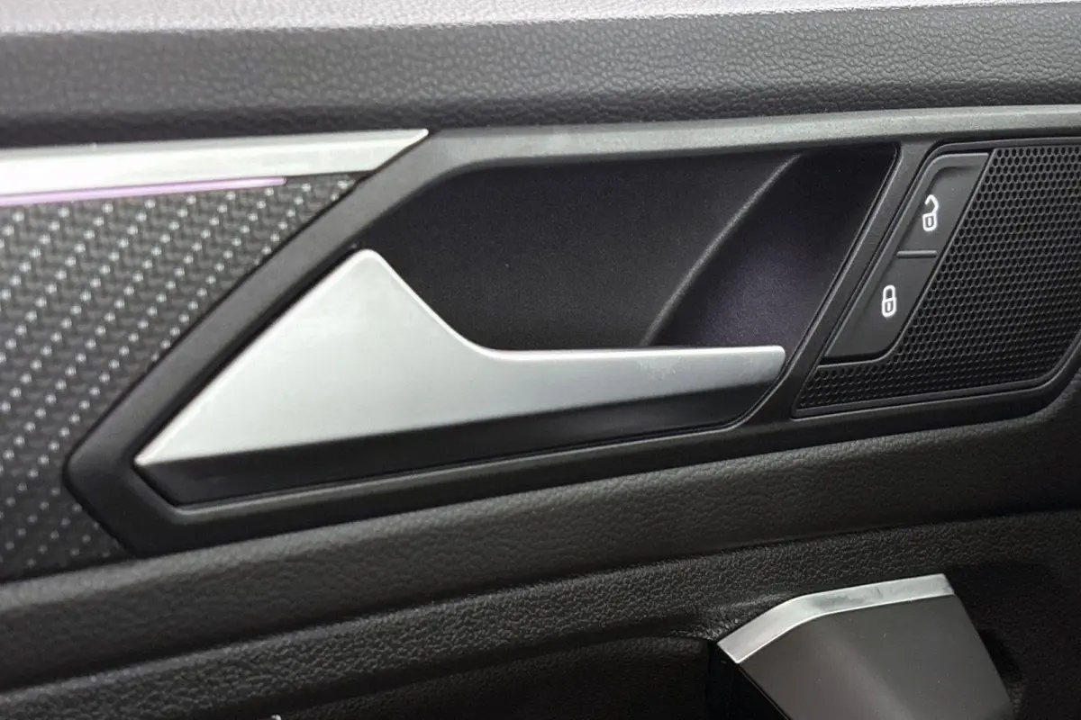 1.4 TSI eHybrid R-Line Business+ Panoramadak Trekhaak IQ-Light Keyless