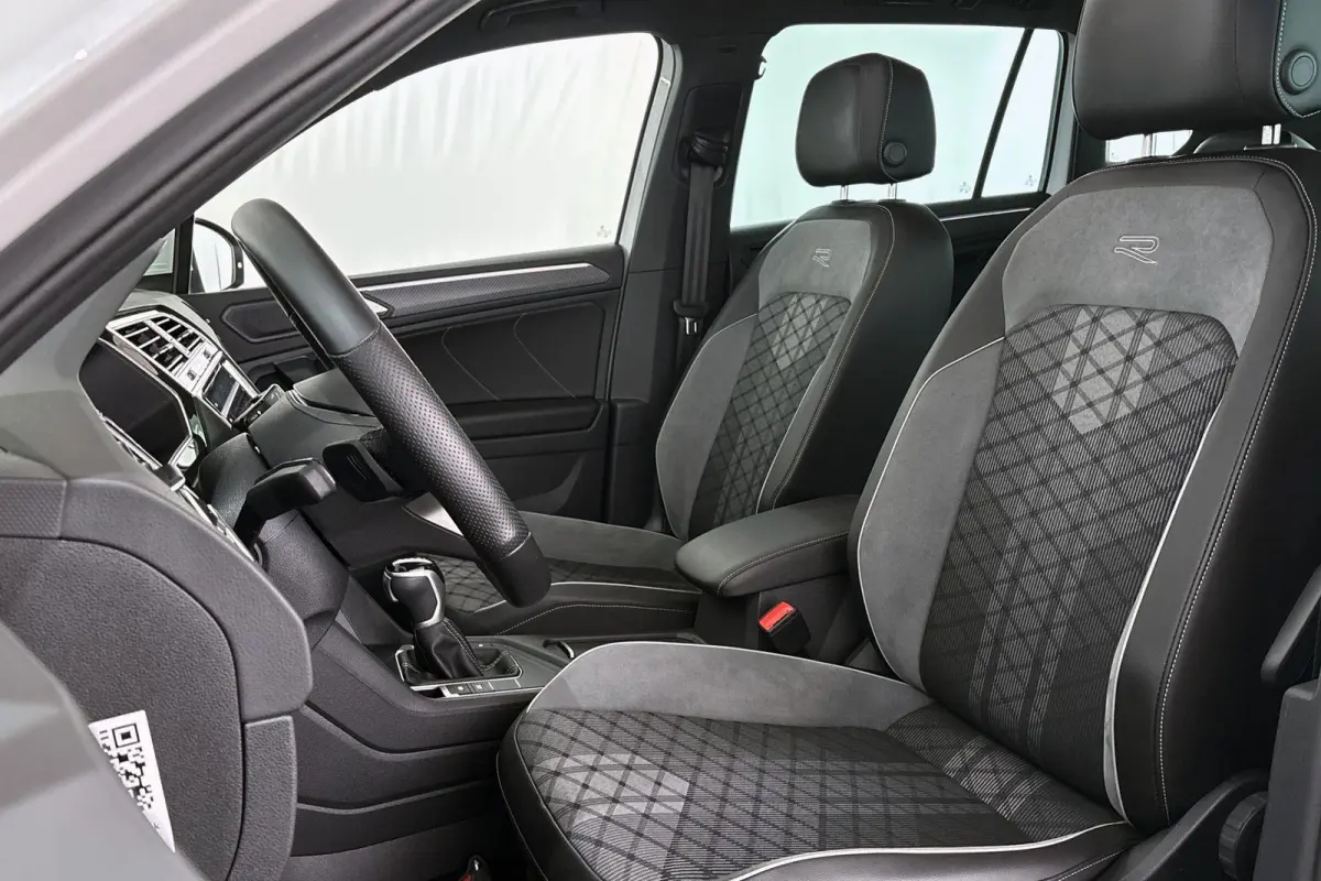 1.4 TSI eHybrid R-Line Business+ Panoramadak Trekhaak IQ-Light Keyless