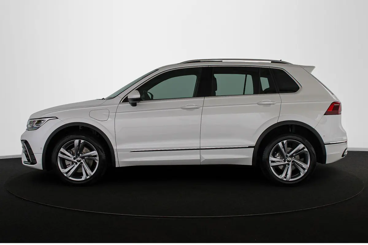 1.4 TSI eHybrid R-Line Business+ Panoramadak Trekhaak IQ-Light Keyless
