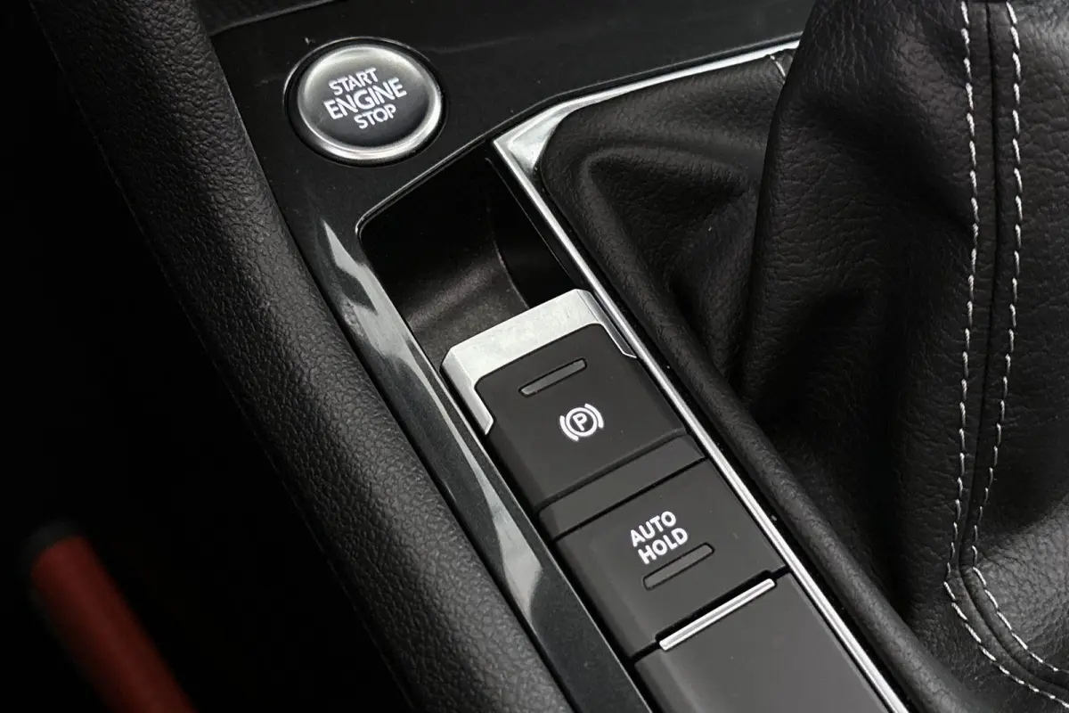 1.4 TSI eHybrid R-Line Business+ Panoramadak Trekhaak IQ-Light Keyless