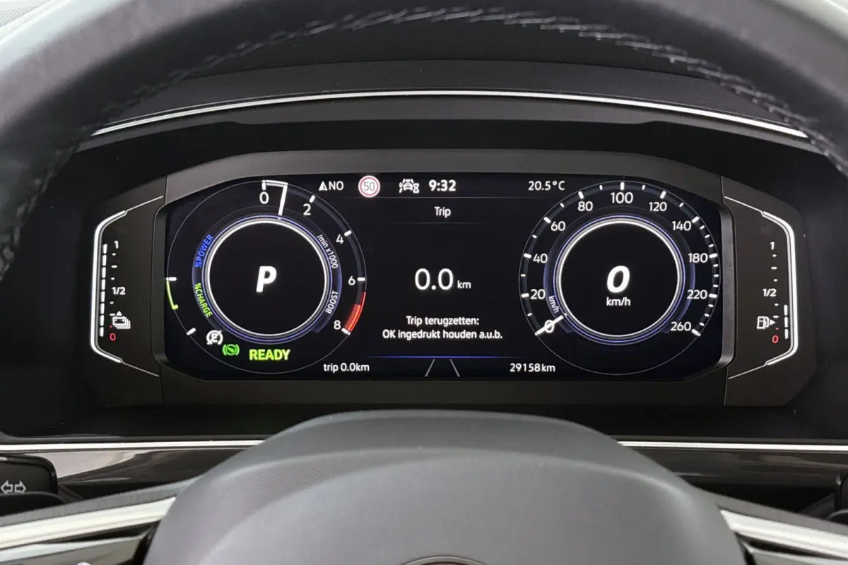 1.4 TSI eHybrid R-Line Business+ Panoramadak Trekhaak IQ-Light Keyless