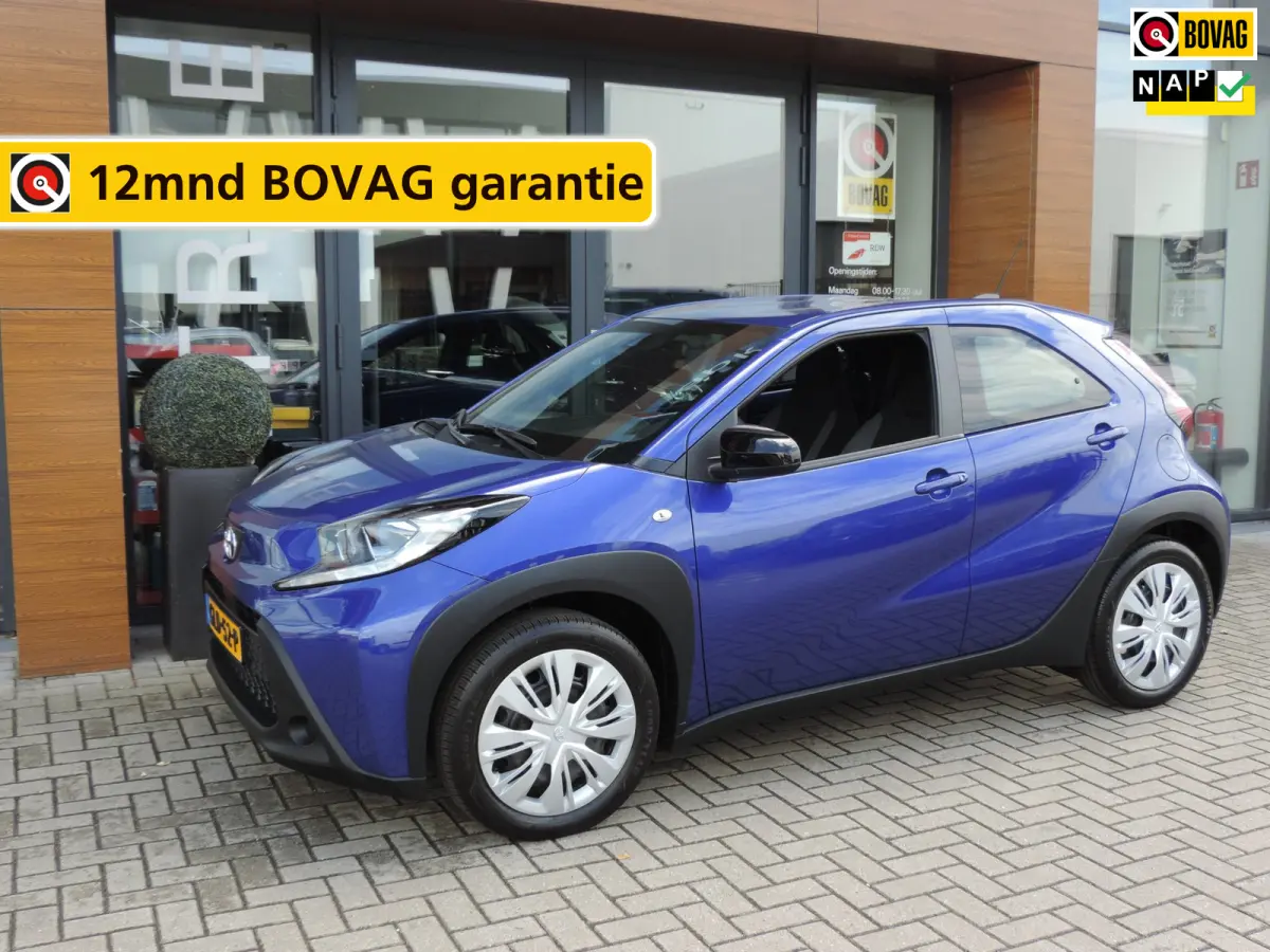 1.0 VVT-i S-CVT Play AUTOMAAT 17.000km | CarPlay | Airco | Camera | Bluetooth | Cruise contr | DAB | NLauto