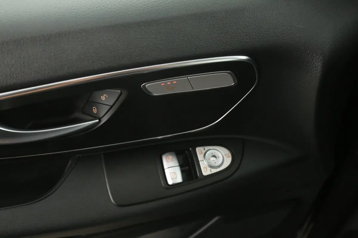 119 CDI Extra Lang 191PK | Automaat | Camera | Clima | Cruise | Carplay | Leder