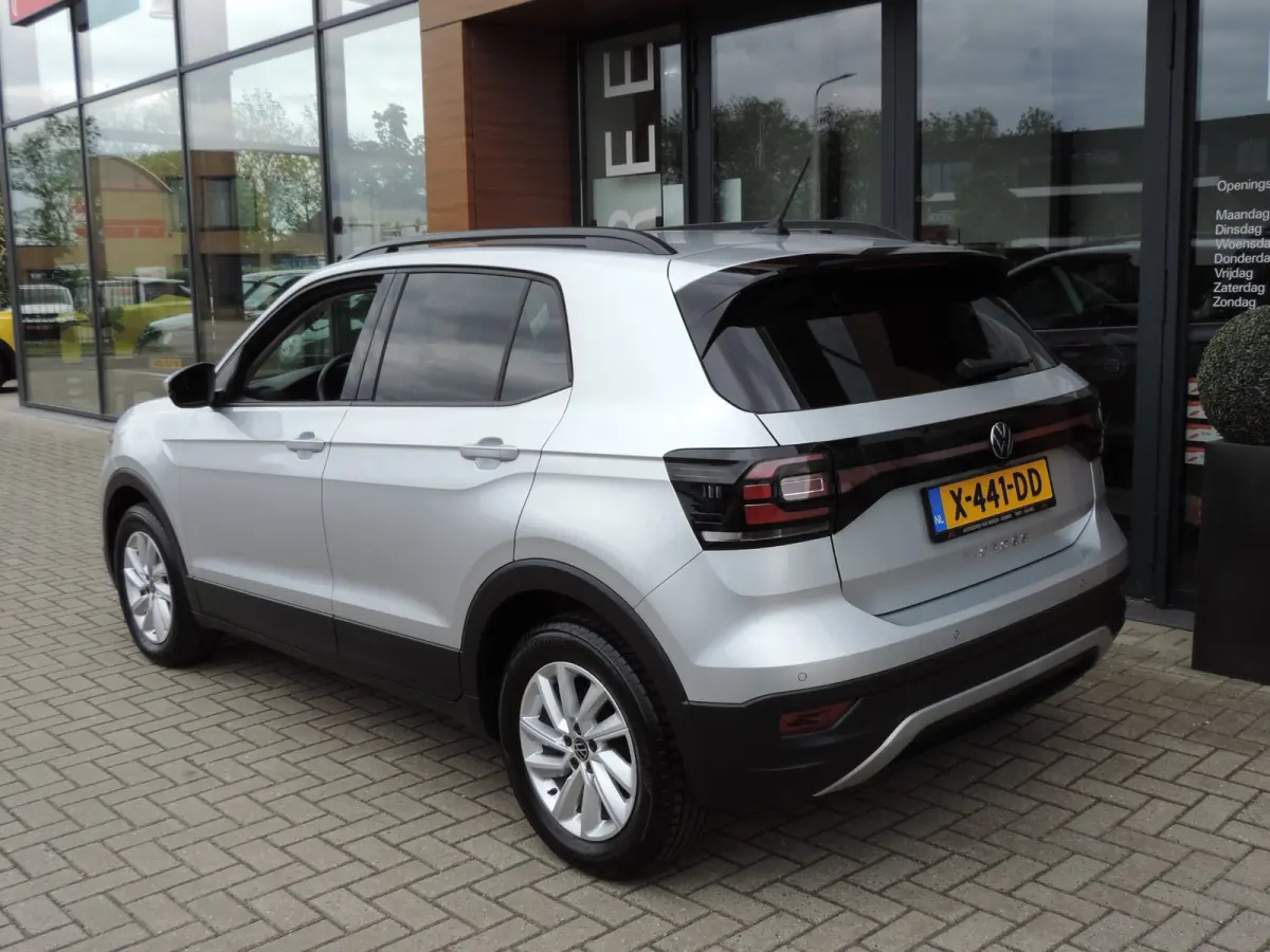 1.0 TSI Life 10.000km | NL-auto | 1e Eig | Stoelverw | Camera | ECC | CarPlay | Navi | Draadl.lader | PDC v+a